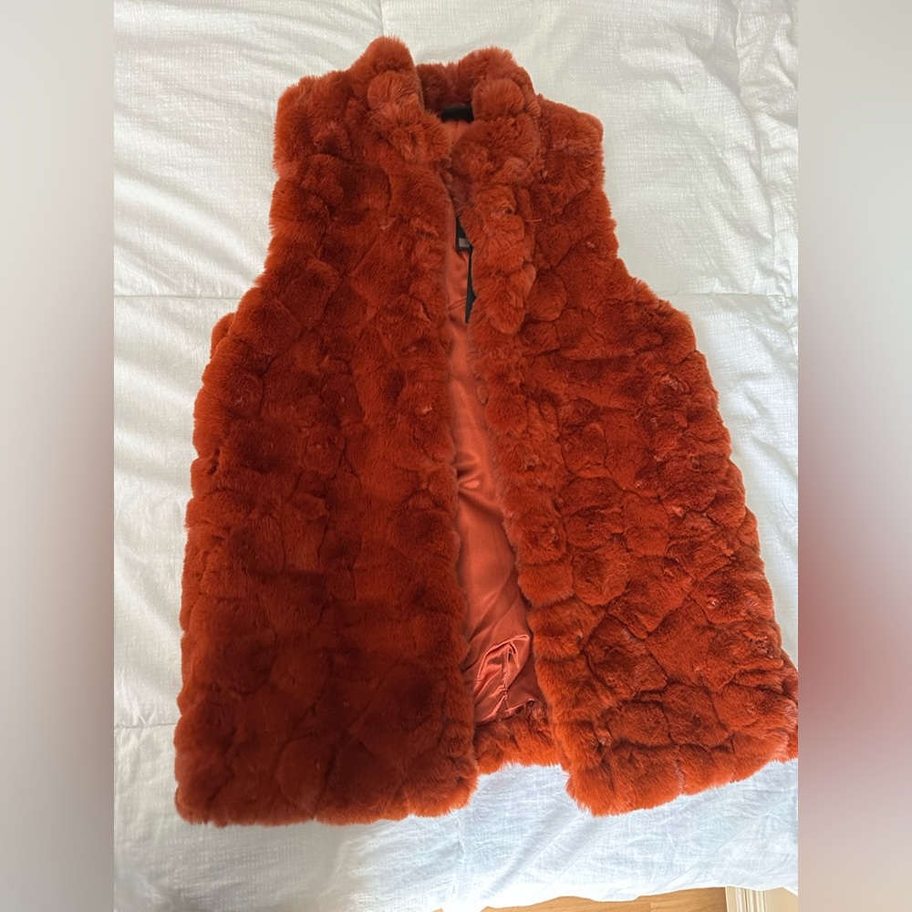 Gorgeous faux fur vest